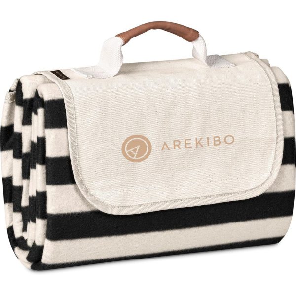 Serendipio Brookhill Picnic Blanket